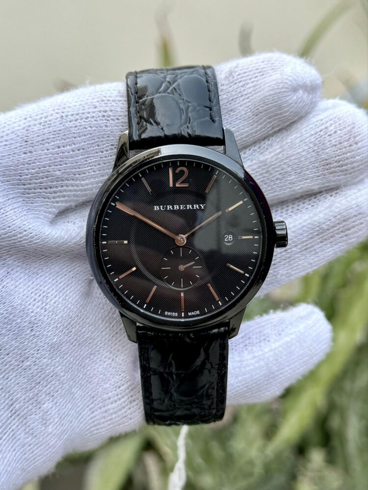 Burberry BU10003 Preowned Watch